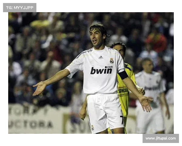 国王杯阿尔科孔对阵塞维利亚B队主场大胜晋级